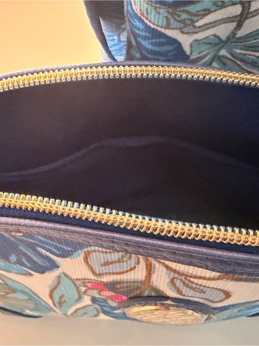 Lilly Pulitzer 3 Piece Set Best Fronds Forever Duffel Tote & Pouch EUC - Picture 10 of 16